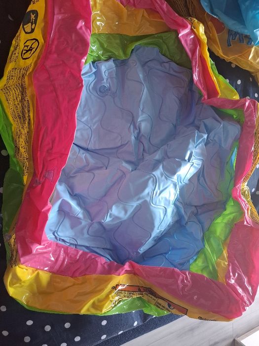 Koła do plywania, baseny