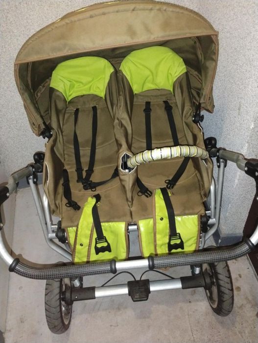 Sprzedam wózek bliźniaczy