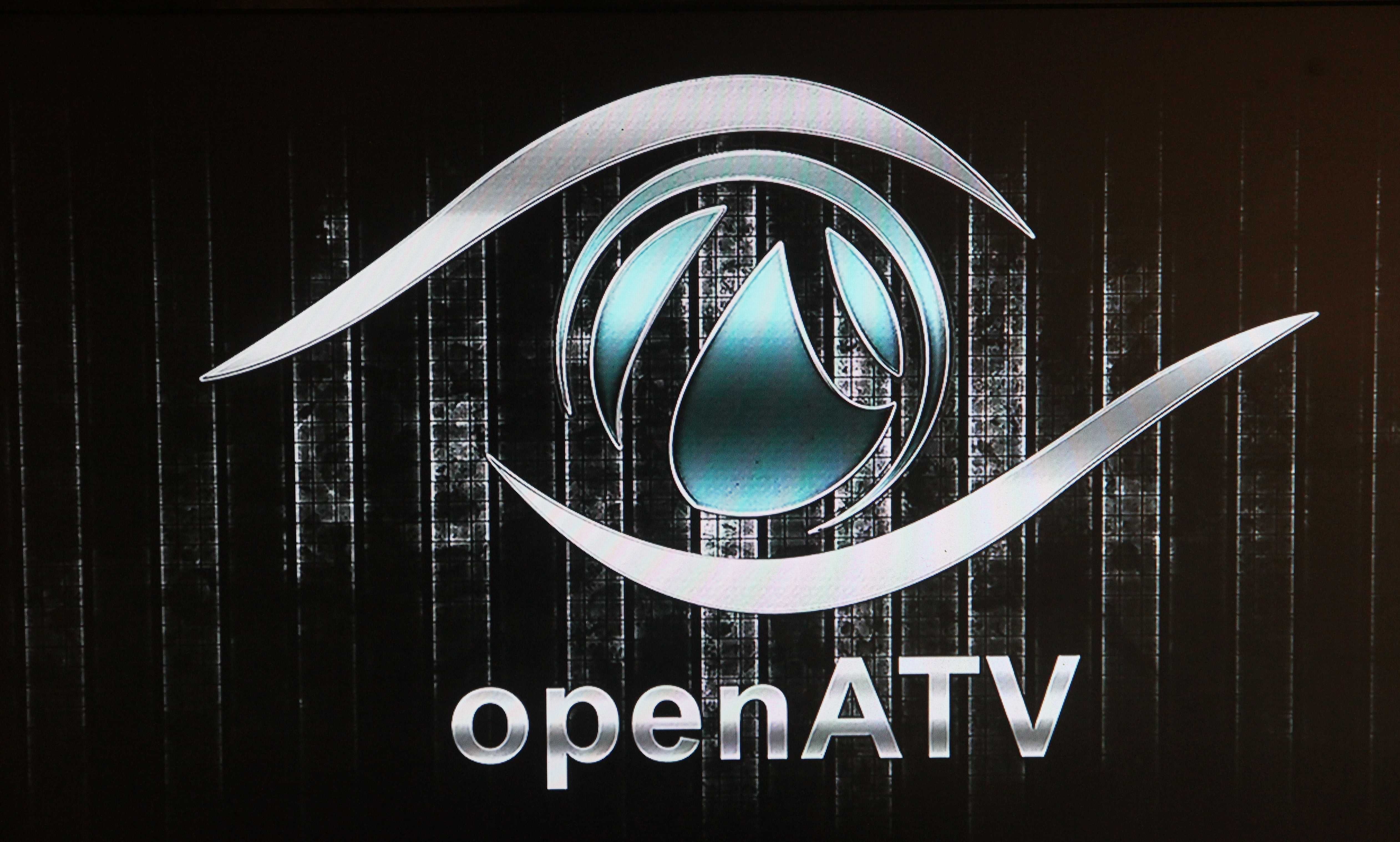ZGEMMA H8.2H Enigma2 Cccam Iptv Oscam SAT + DVB-T2 HEVC