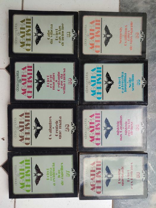 Lote 18 Livros de Agatha Christie - Coleção Vampiro Gigante