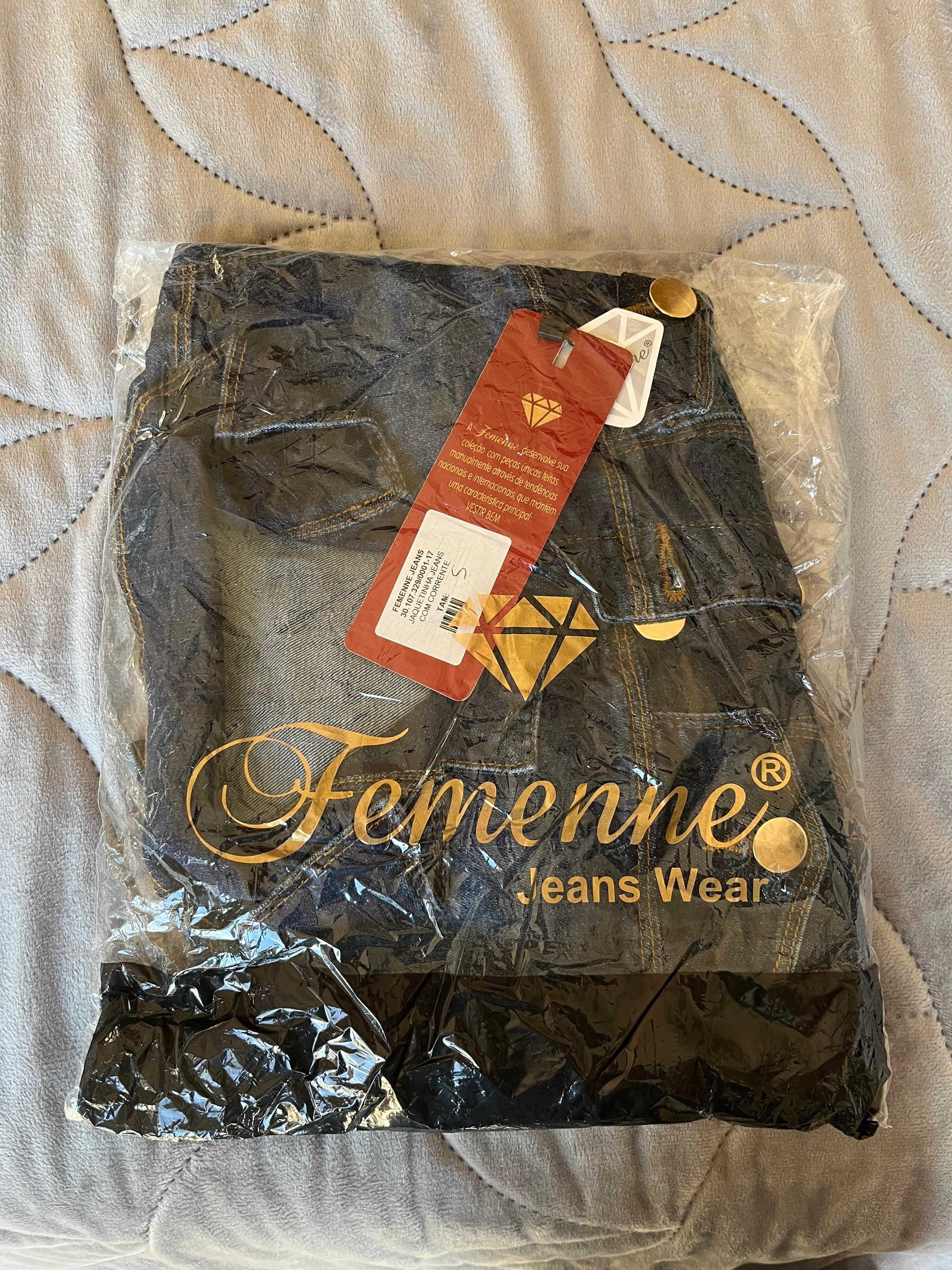 casaco preto Femenne jeans deluxe