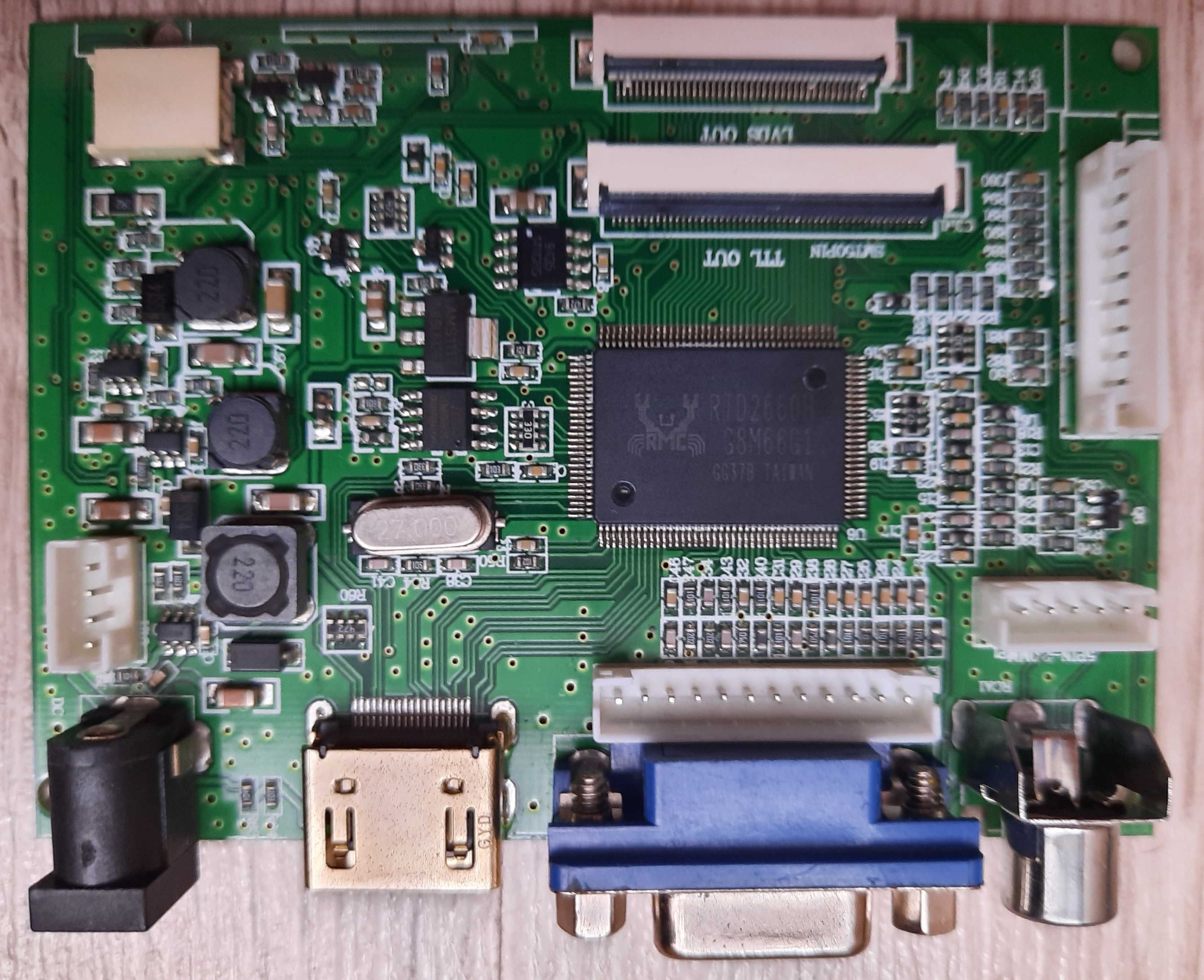 Mini komputer Raspberry Pi 3 + monitor 10 cali + moduł przekaźników