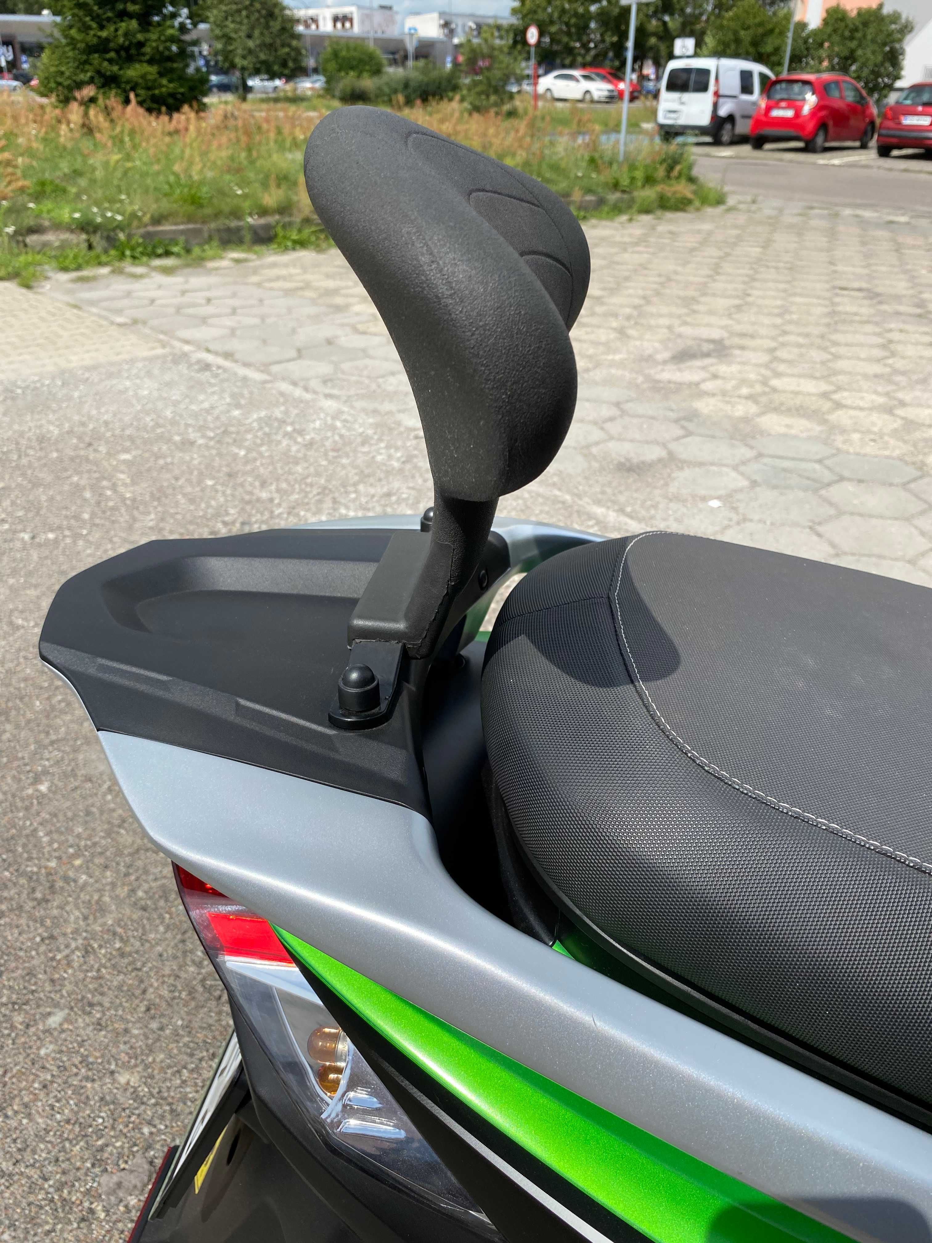 Oparcie pasażera Kawasaki J 300 J 125 Kymco Downtown