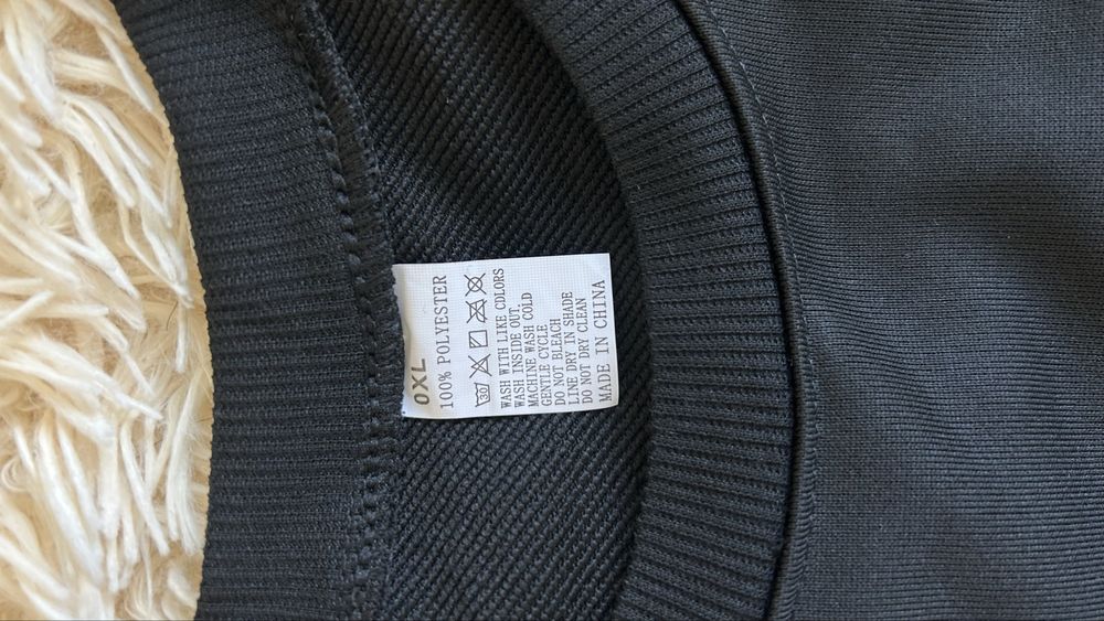 Світшот з штучного матеріалу