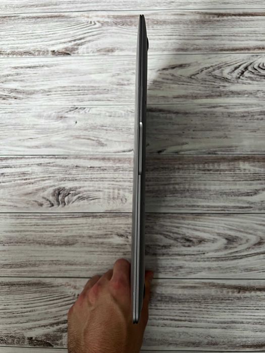 Apple Macbook Air 2020 M1 / 8Gb / SSD 512Gb