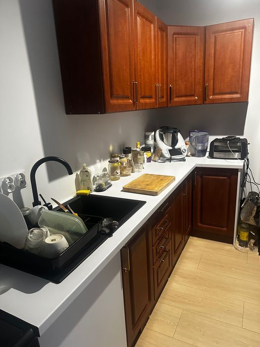 Meble kuchenne wraz z blatem i zlewem