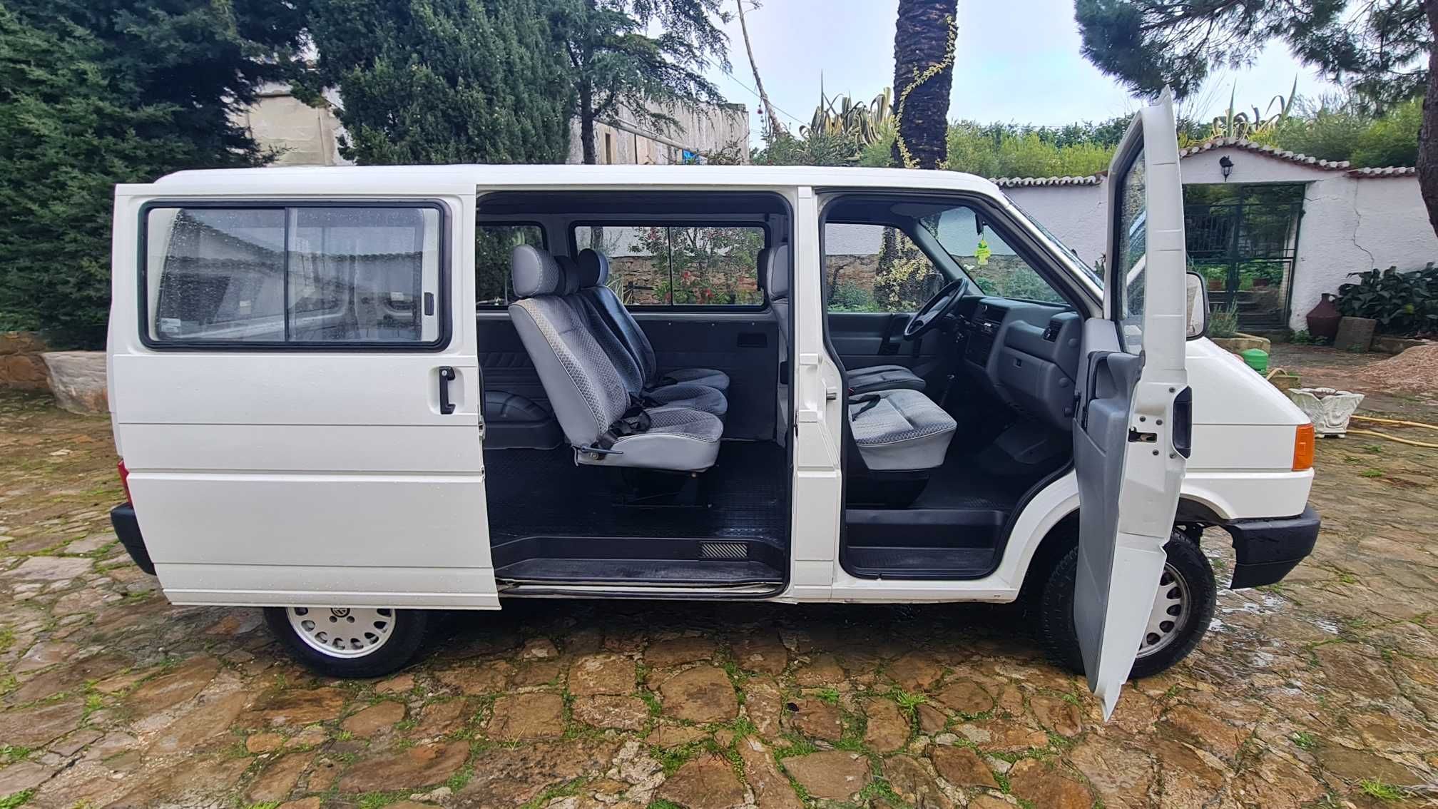 Vendo VW Transporter T4 2.4D de 1992 (homologada para 9 lugares)