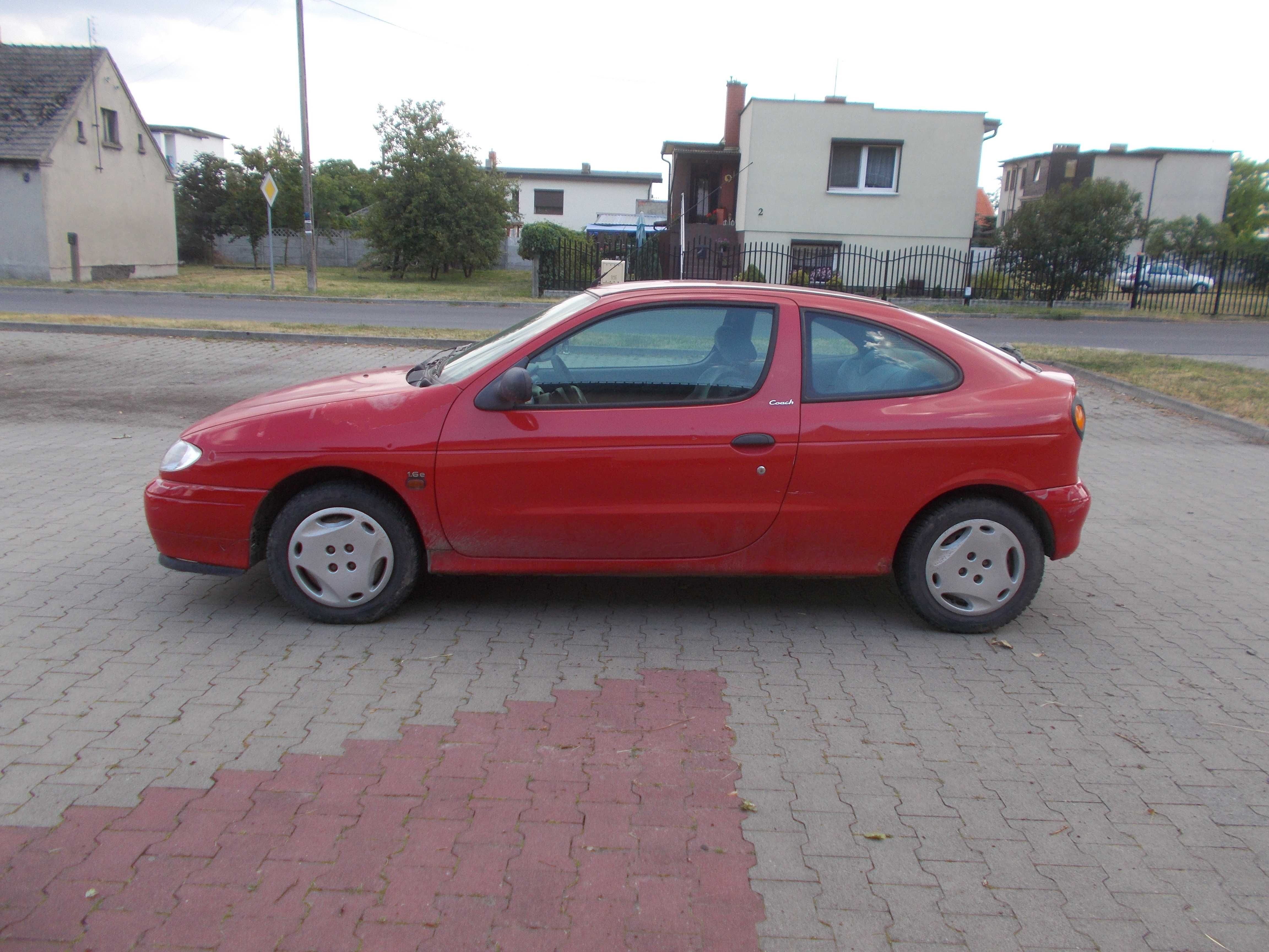 Maska Megane Coupe 1.6 benzyna czerwone