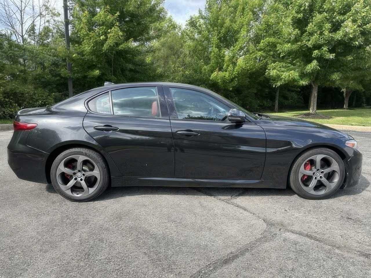 Alfa Romeo	GIULIA		 	2017