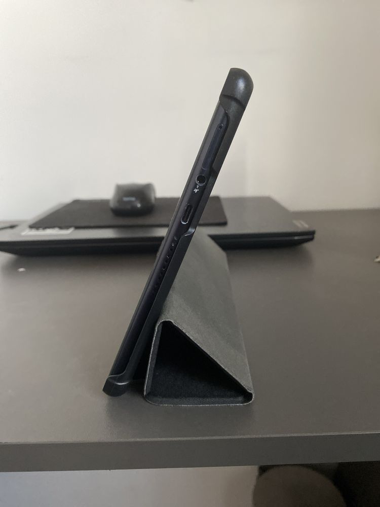 Tablet Huawei Matepad T AGR-W09 z etui