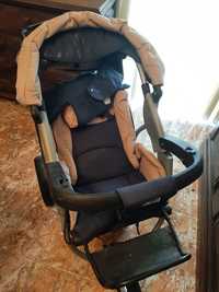 Cadeira e carrinho de bebê