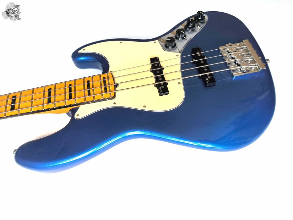 Новий Fender® American Ultra Jazz Bass® '2024 Cobra Blue w/case