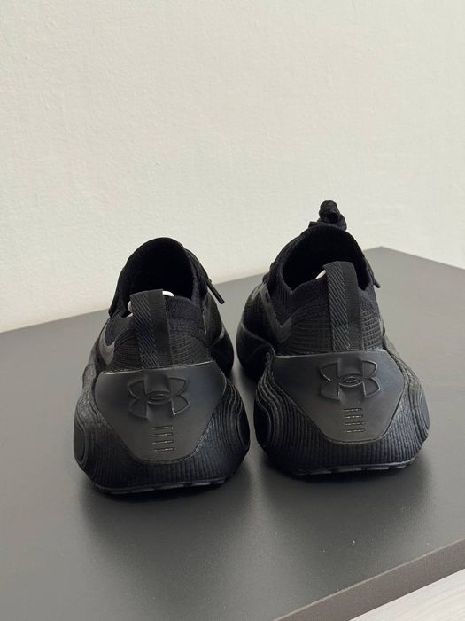 Кросівки Under armour  Phantom 4 black розмір 41 на устілку 26 сантиме