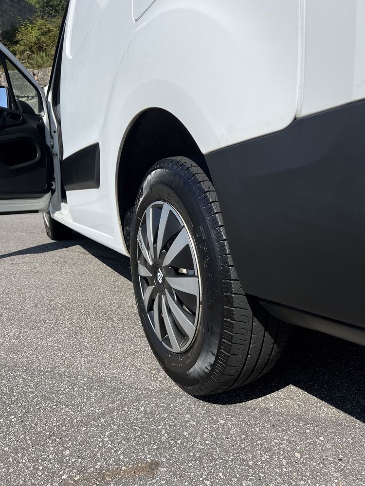 Peugeot Partner 1.6 HDI 3 Lugares L2