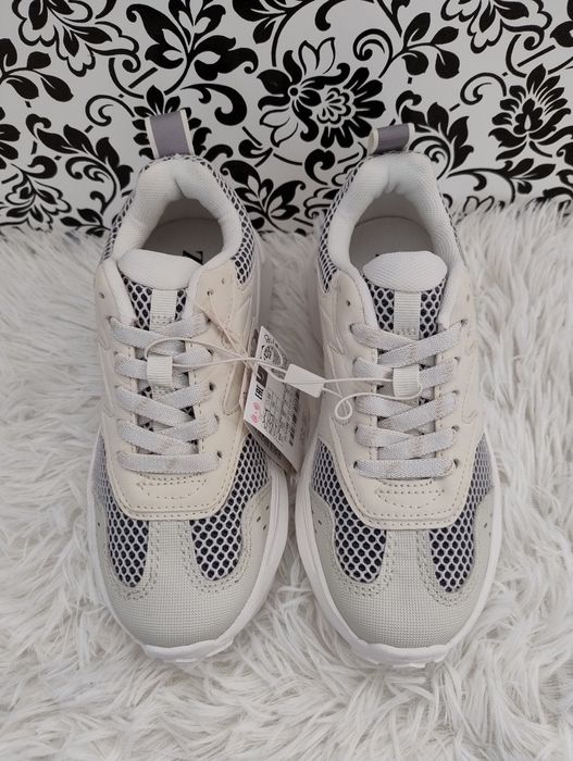Nowe lekkie buty sportowe dla dziewczynki wsuwane Zara roz 31