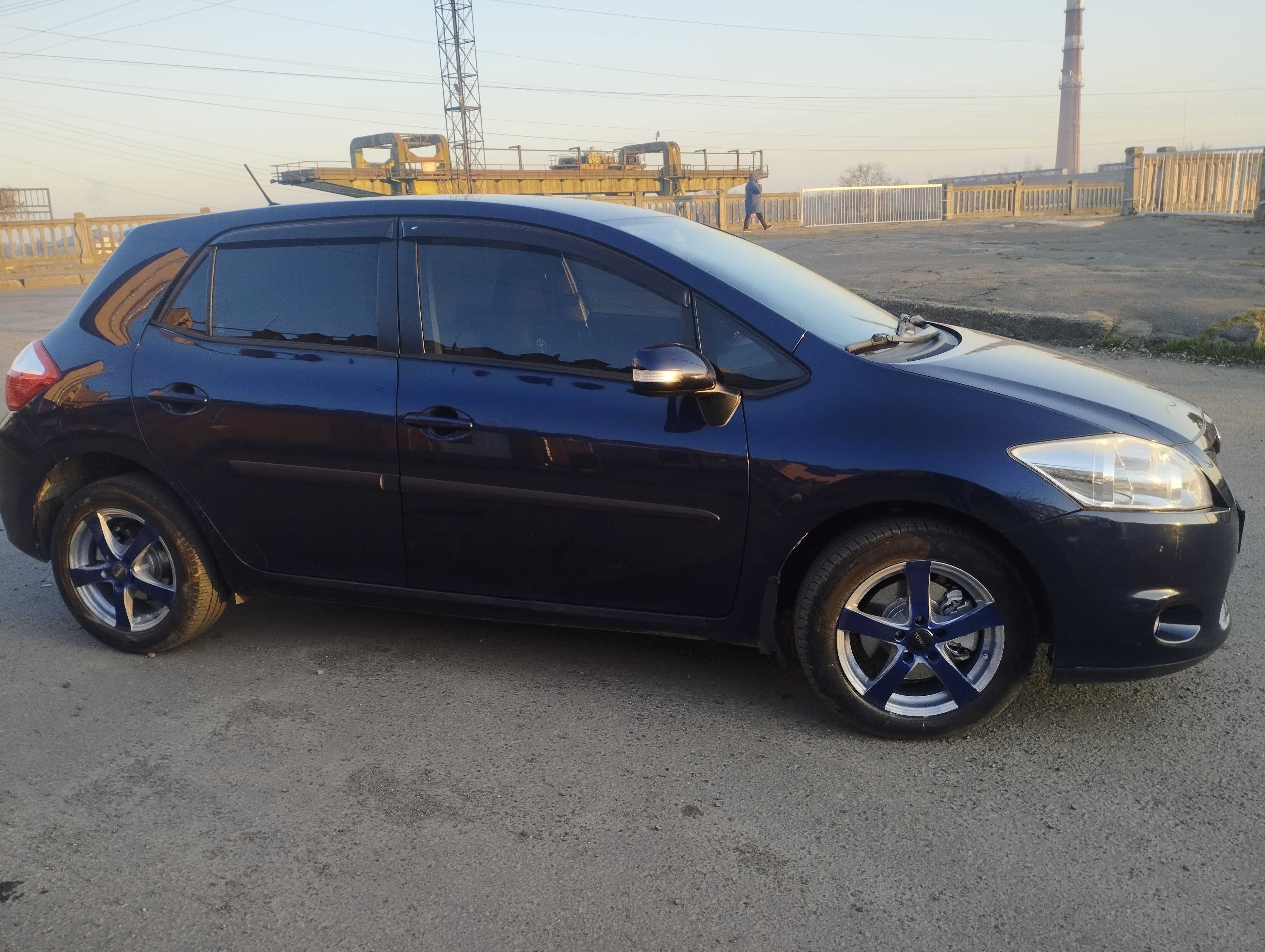 Toyota Restalyng 2.0 d4d 6 speed