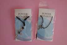 2 Colares Power Symbol novos