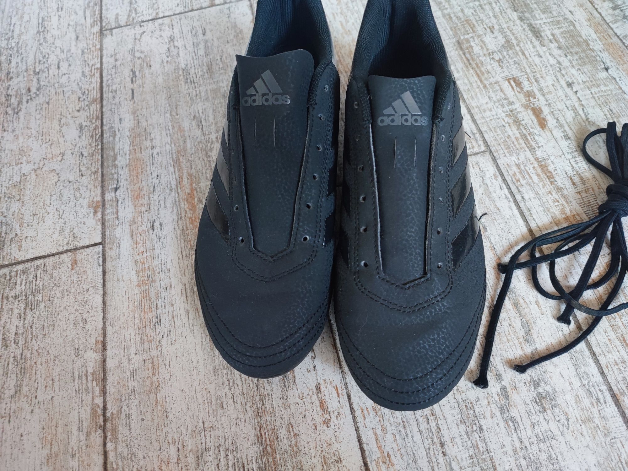 Буци adidas 40,5 см.