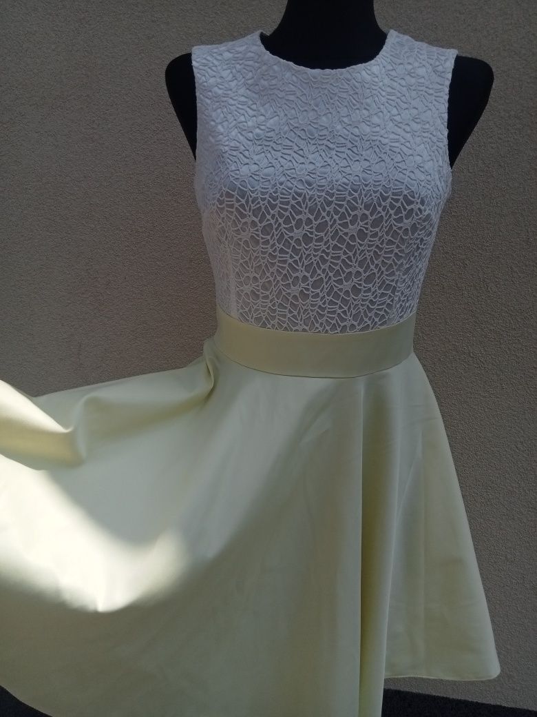Śliczna sukienka na uroczystośc Emo S rozkloszowana żółta biała wesele