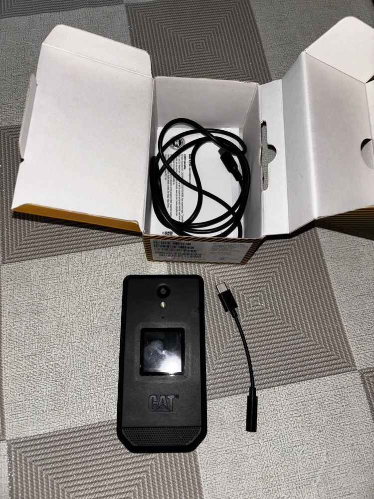 Cat S22 Flip - Android z klapką i klawiszami