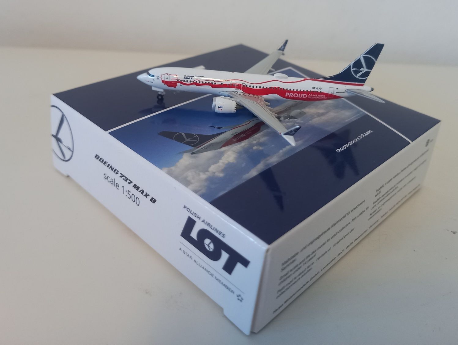 Boeing 737 MAX 8 PLL LOT Herpa 1:500 metalowy