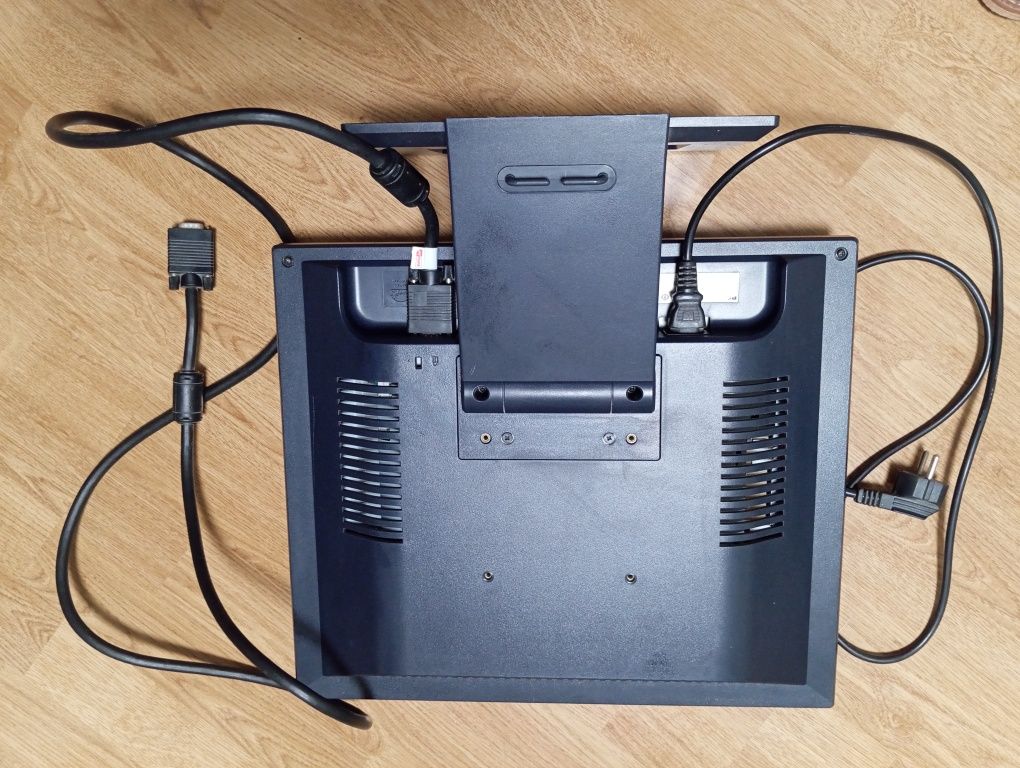 Monitor BenQ 19 cali