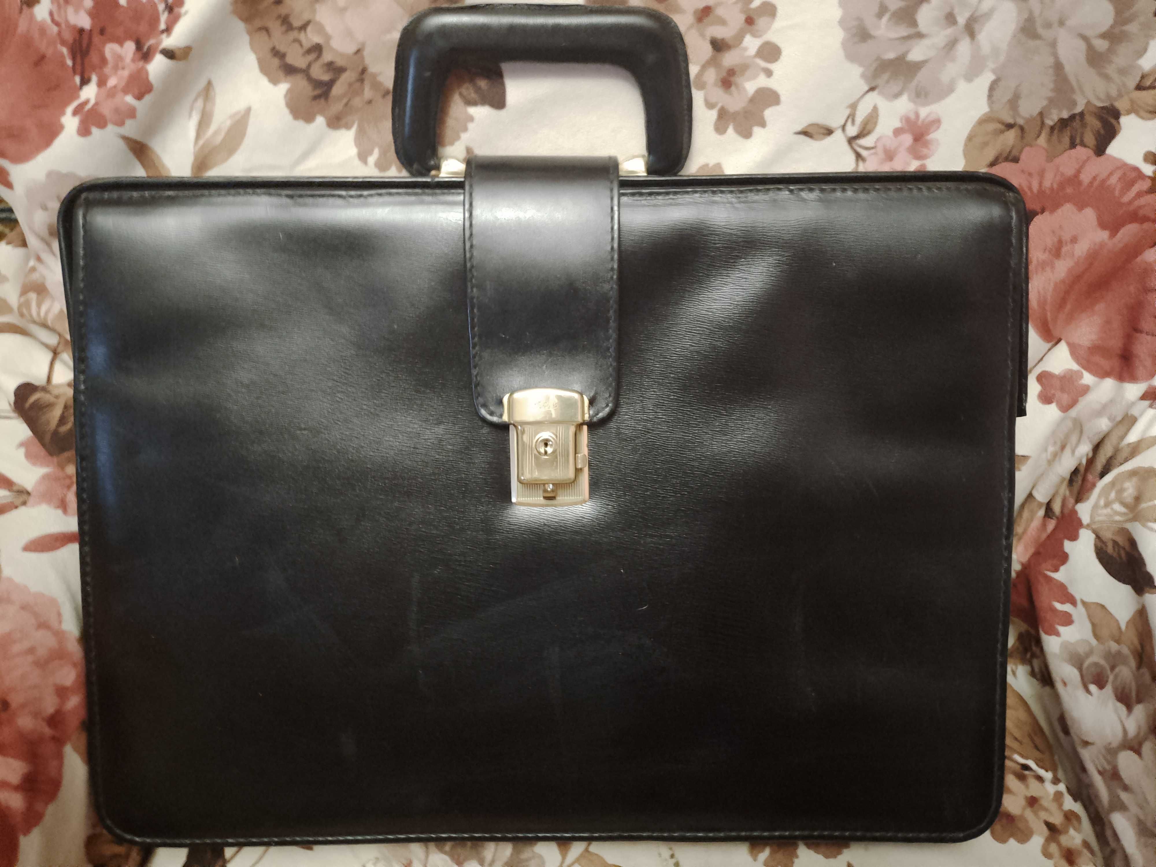 Продам портфель шкіряний