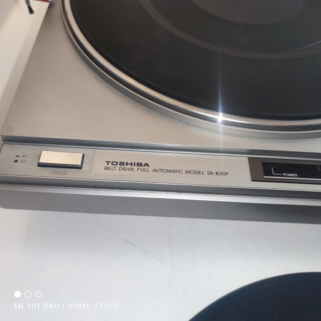 Gira disco - Toshiba SR-B30F