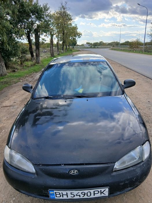 Продам HYUNDAI 1.6