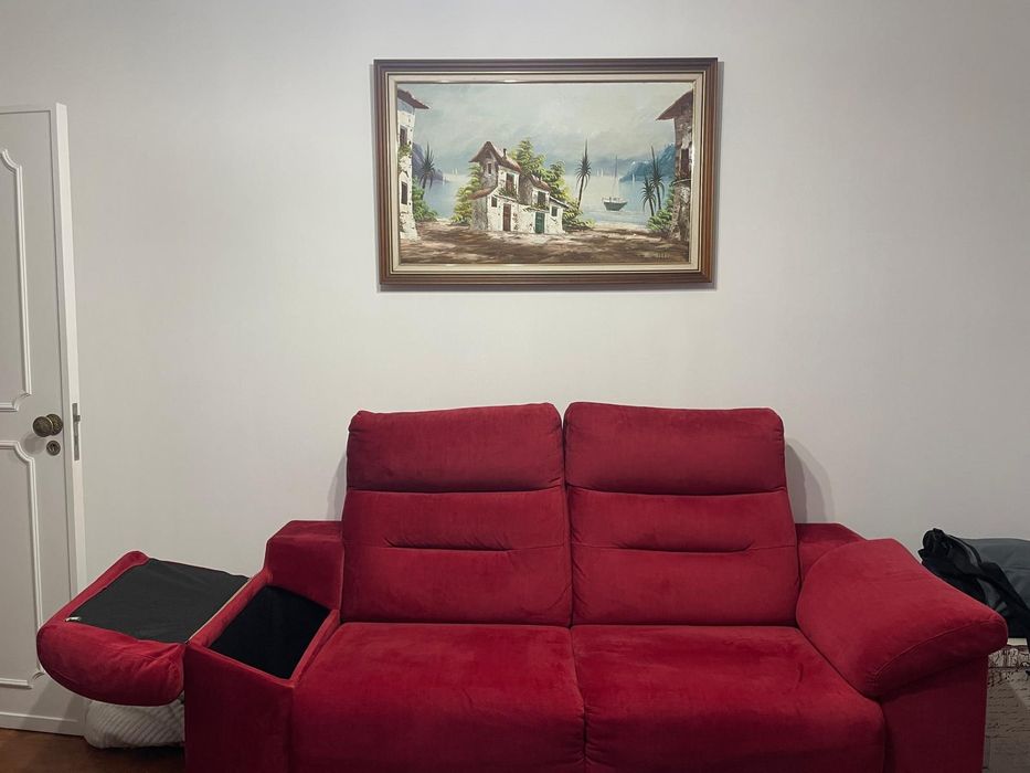 Sofá vermelho 2 lugares