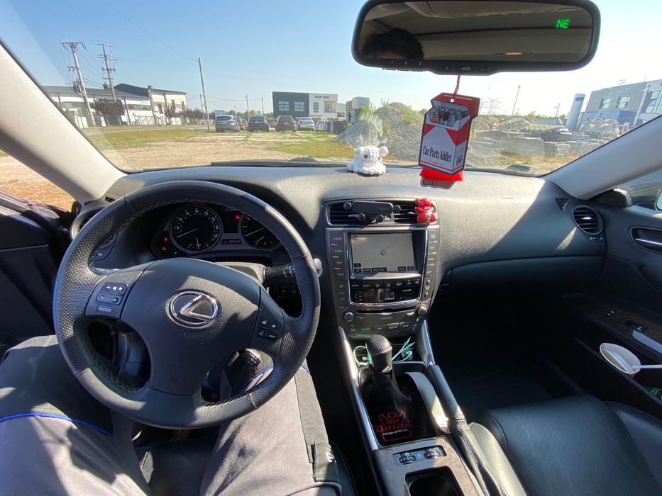 Lexus is 250 2,5 208koni