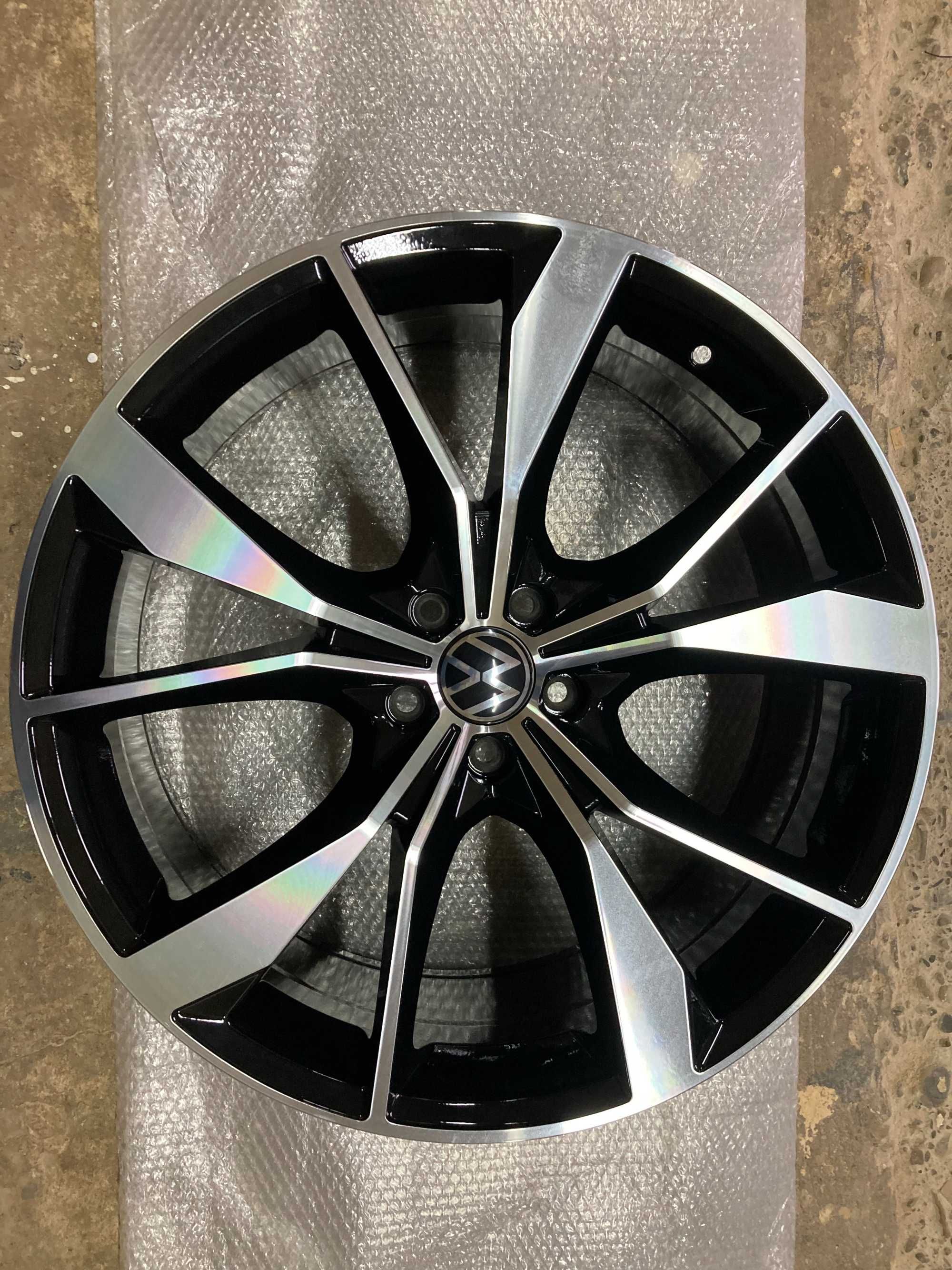 Диски одноширокие R21 W9,0 5x112 Volkswagen Golf,Passat,Tiguan,Jetta.