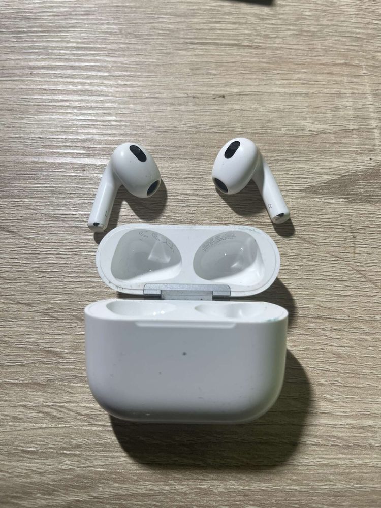 Airpods 3 uzywane