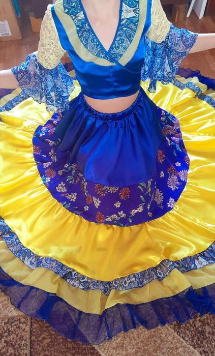 Циганський костюм