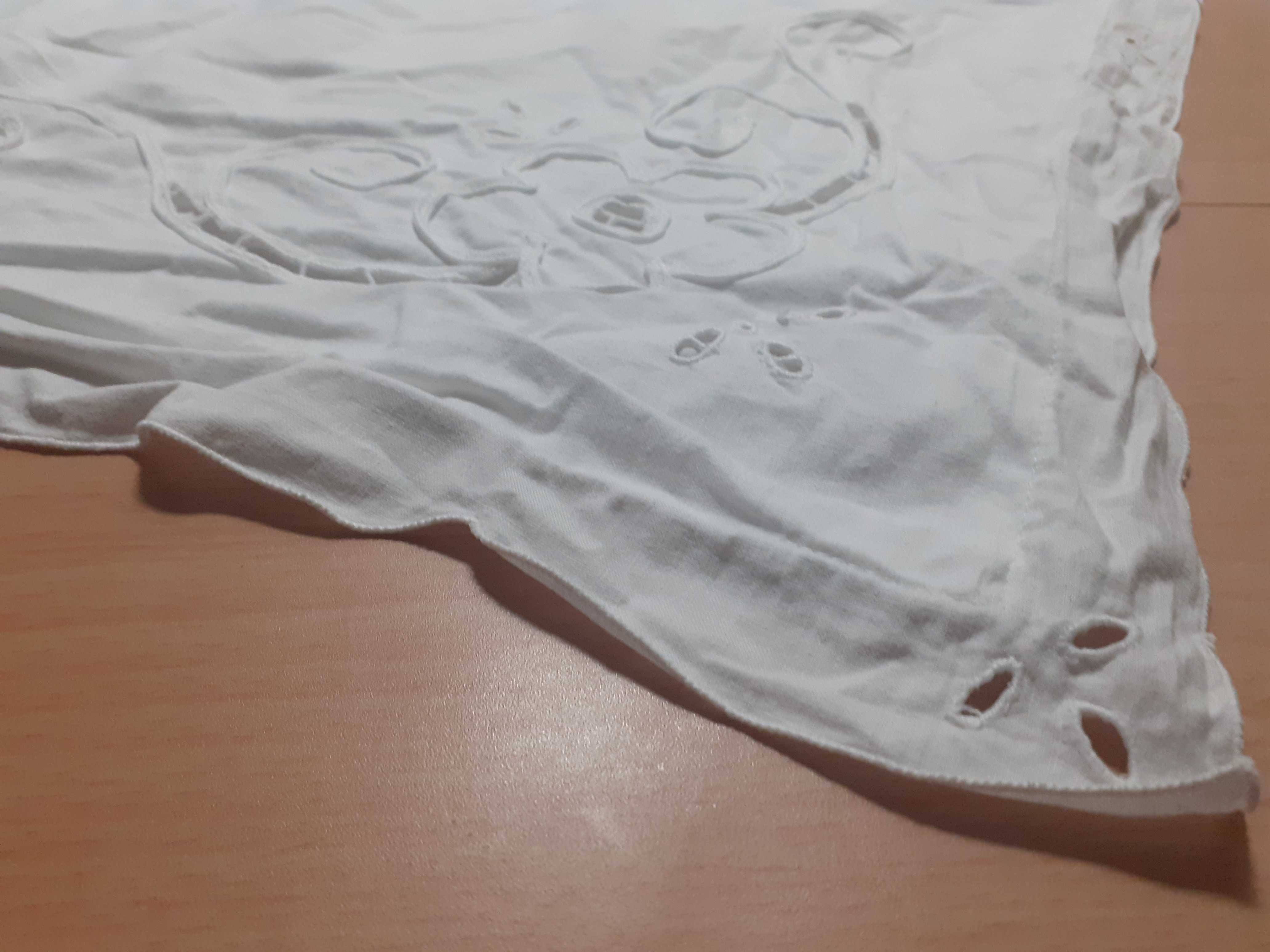 1 fronha em linho com bordado à mão
