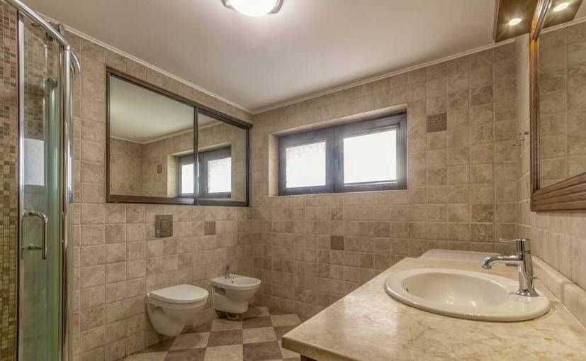 Будинок з якісним ремонтом в Бучі