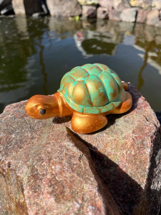 Декоративні фігурки для саду та дому.