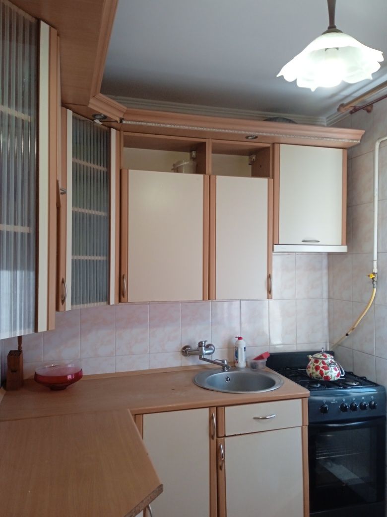 Продам 2-х кімнатну квартиру
