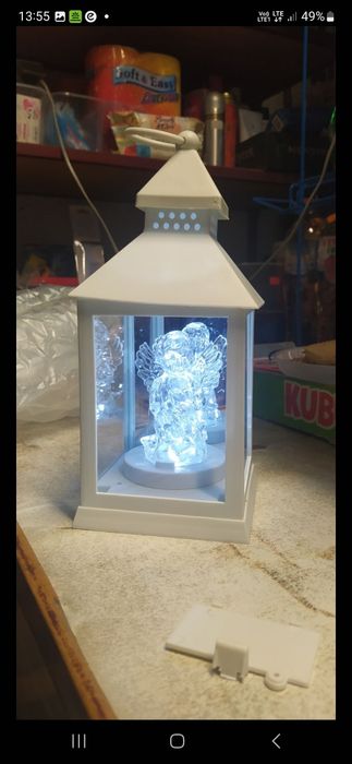 Lampion z aniołkiem świecący na Baterie na grób