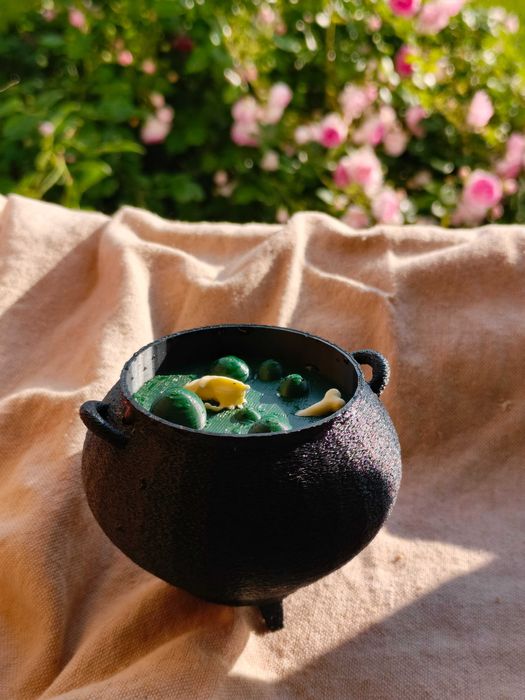 Горщик відьми декор іграшка