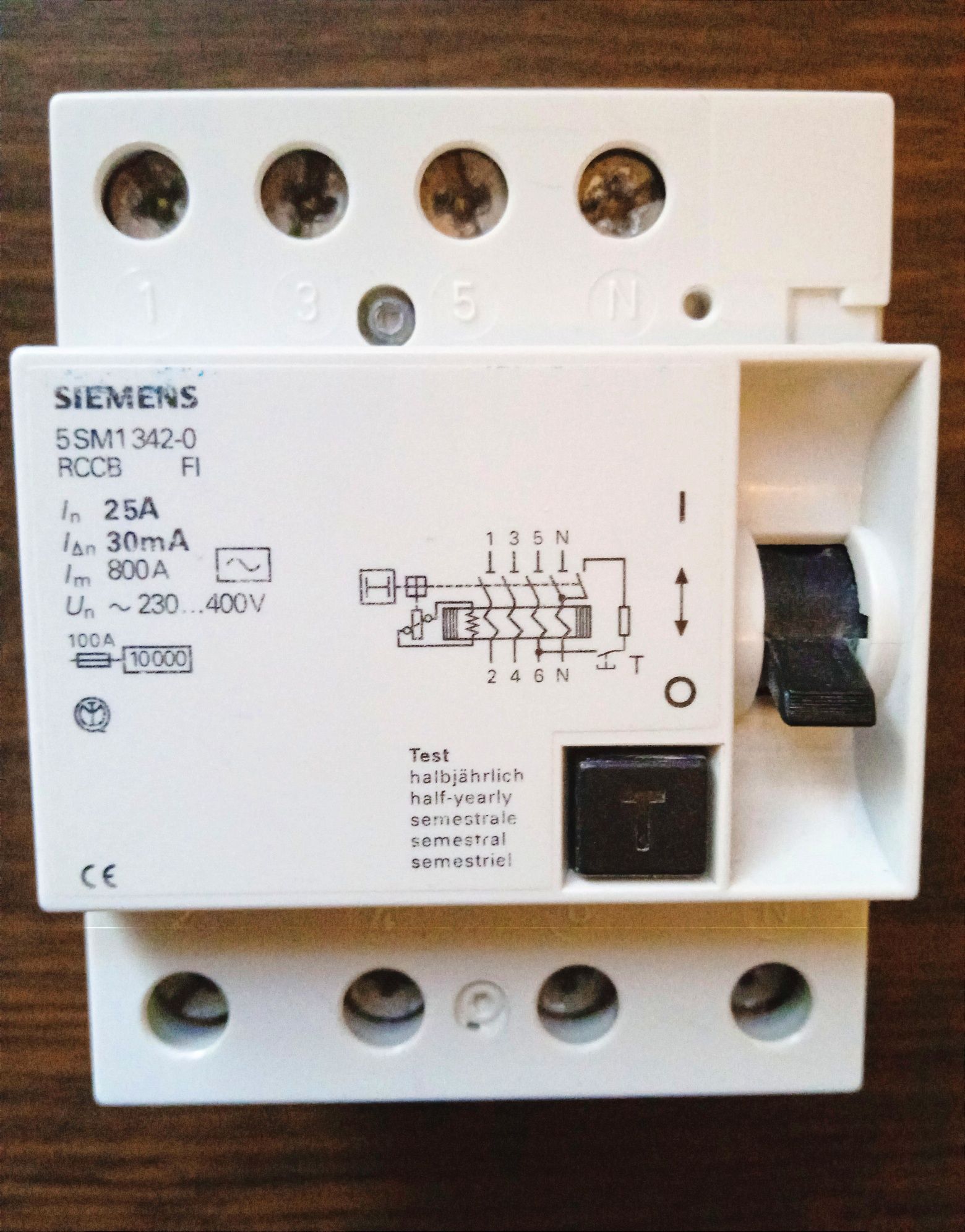 ПЗВ (Пристрій захисного відключення) Siemens 5SM1 342-0 4P 25А 30mA