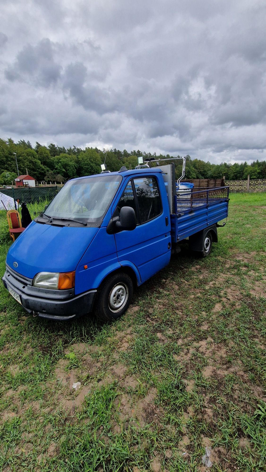 Ford transit wywrotka