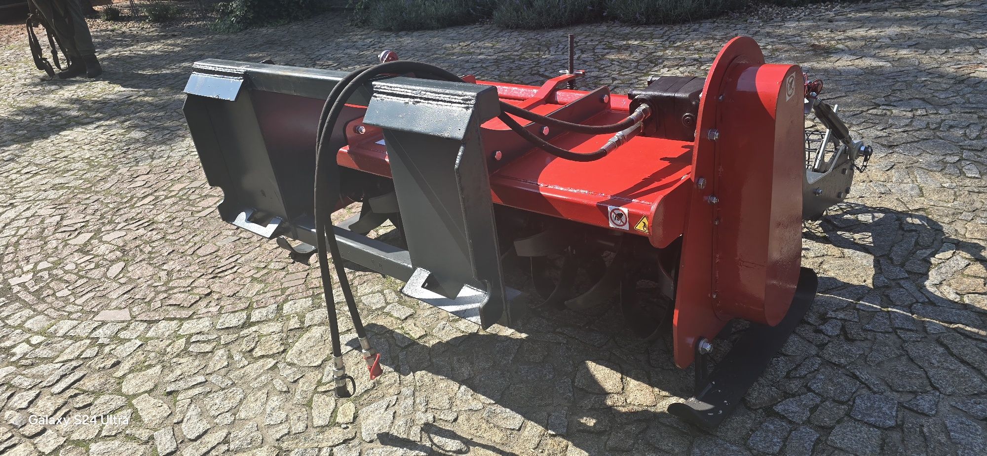 Glebogryzarka hydrauliczna
