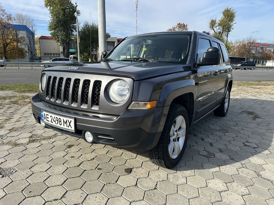 Jeep patriot 2015 рік 2.4 газ/бензин