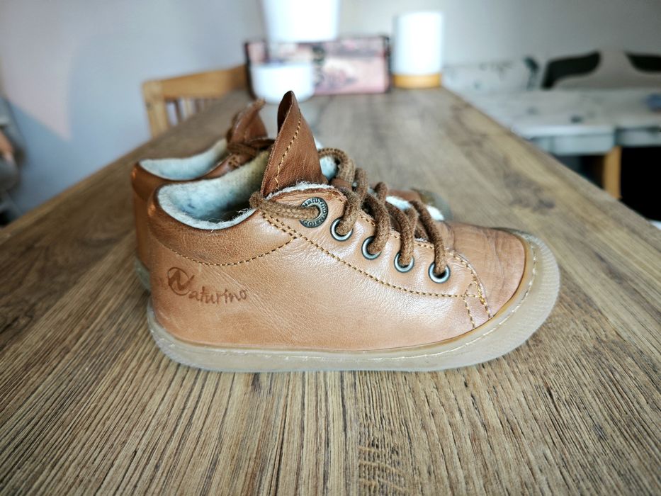 Półbuty trzewiki wyściełane wełną sznurowane