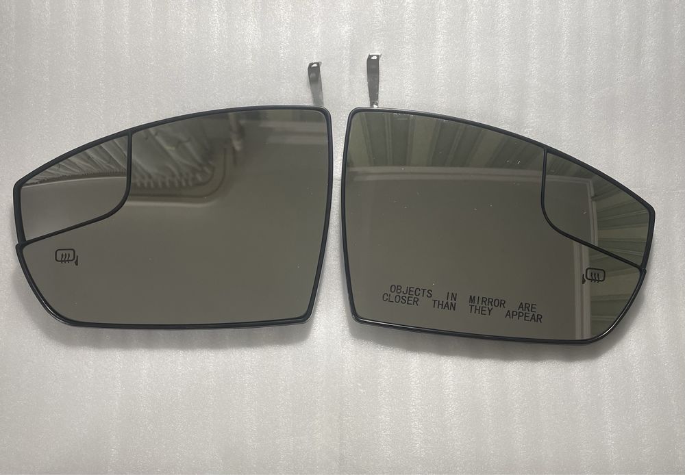 Вкладиш дзеркала Ford Escape USA