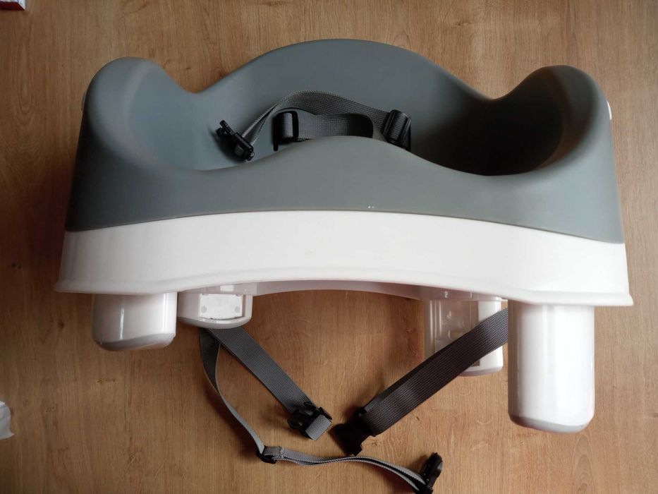 Fotelik dziecięcy / przypinany do krzeseł