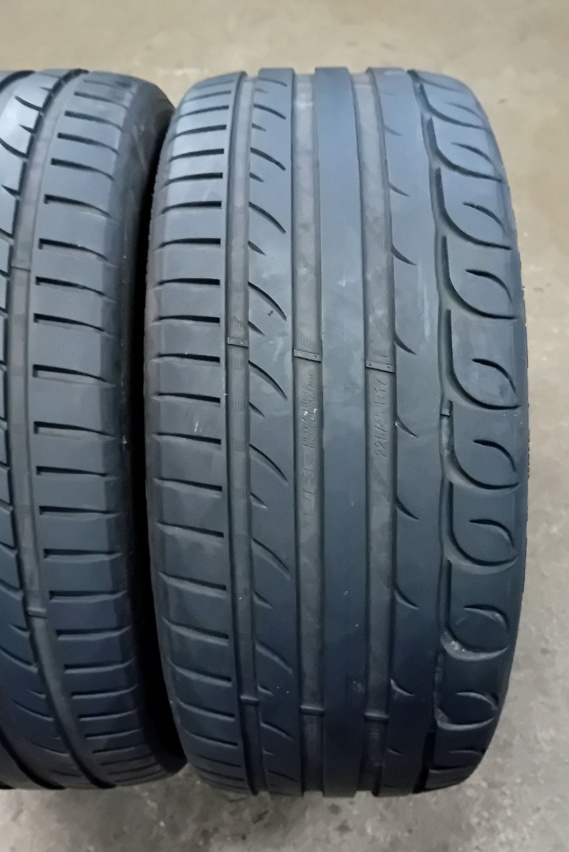 Opony letnie 225/45 R 17 RIKEN