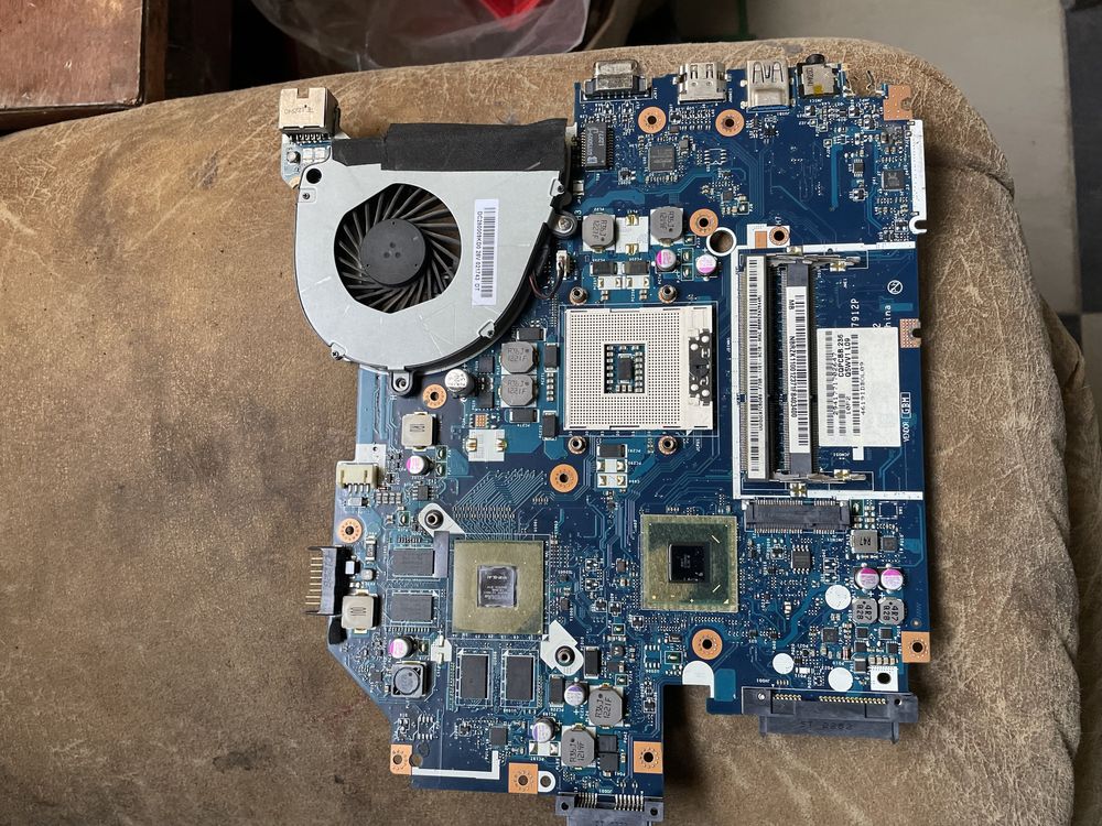 Материнская плата для ноутбука ACER Aspire E1-571G V3-571G