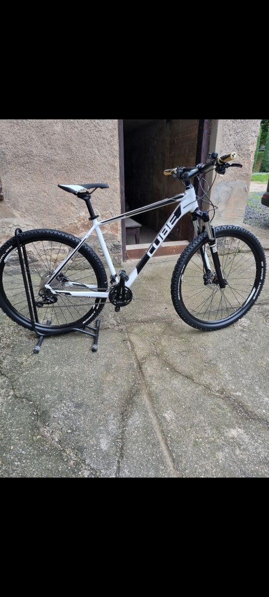 Rower MTB CUBE Attention CMPT